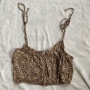 Abercrombie & Fitch crop top Cheetah